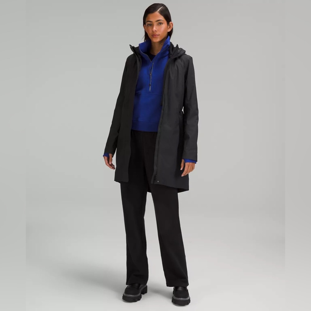 Black lululemon Rain Rebel Insulated Jacket - Size 4